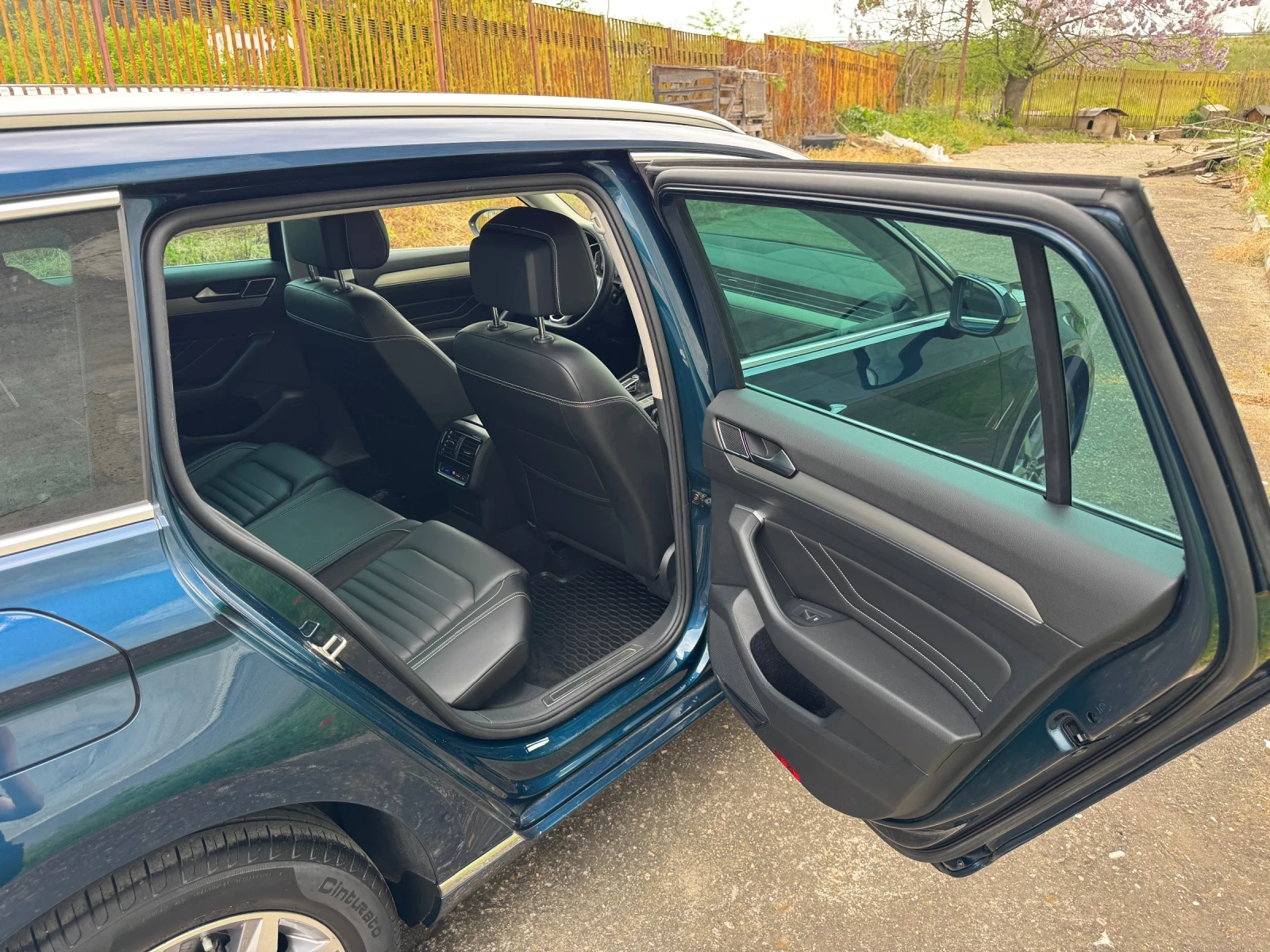 VW Passat 2.0TDI FACELIFT HIGHLINE IQ-LIGHT VIRTUAL, снимка 8 - Автомобили и джипове - 54478907