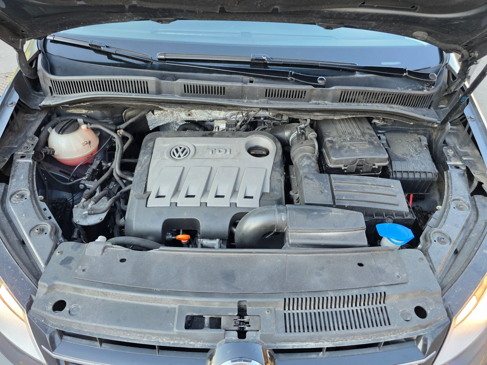 VW Sharan 2.0 TDI 140 к.с., снимка 15 - Автомобили и джипове - 54597817