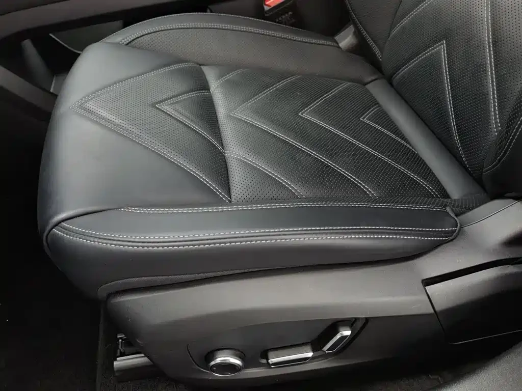 Zeekr 001 WE Edition 100kWh, снимка 10 - Автомобили и джипове - 54625196