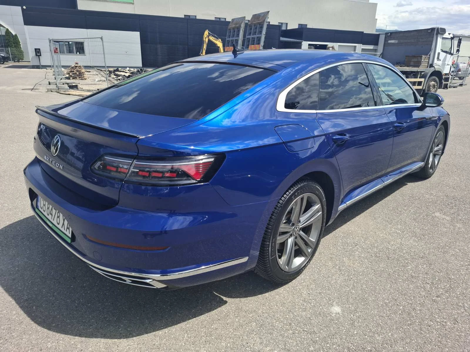 VW Arteon 2.0 TDI DSG R-Line Гаранция, снимка 4 - Автомобили и джипове - 54815535