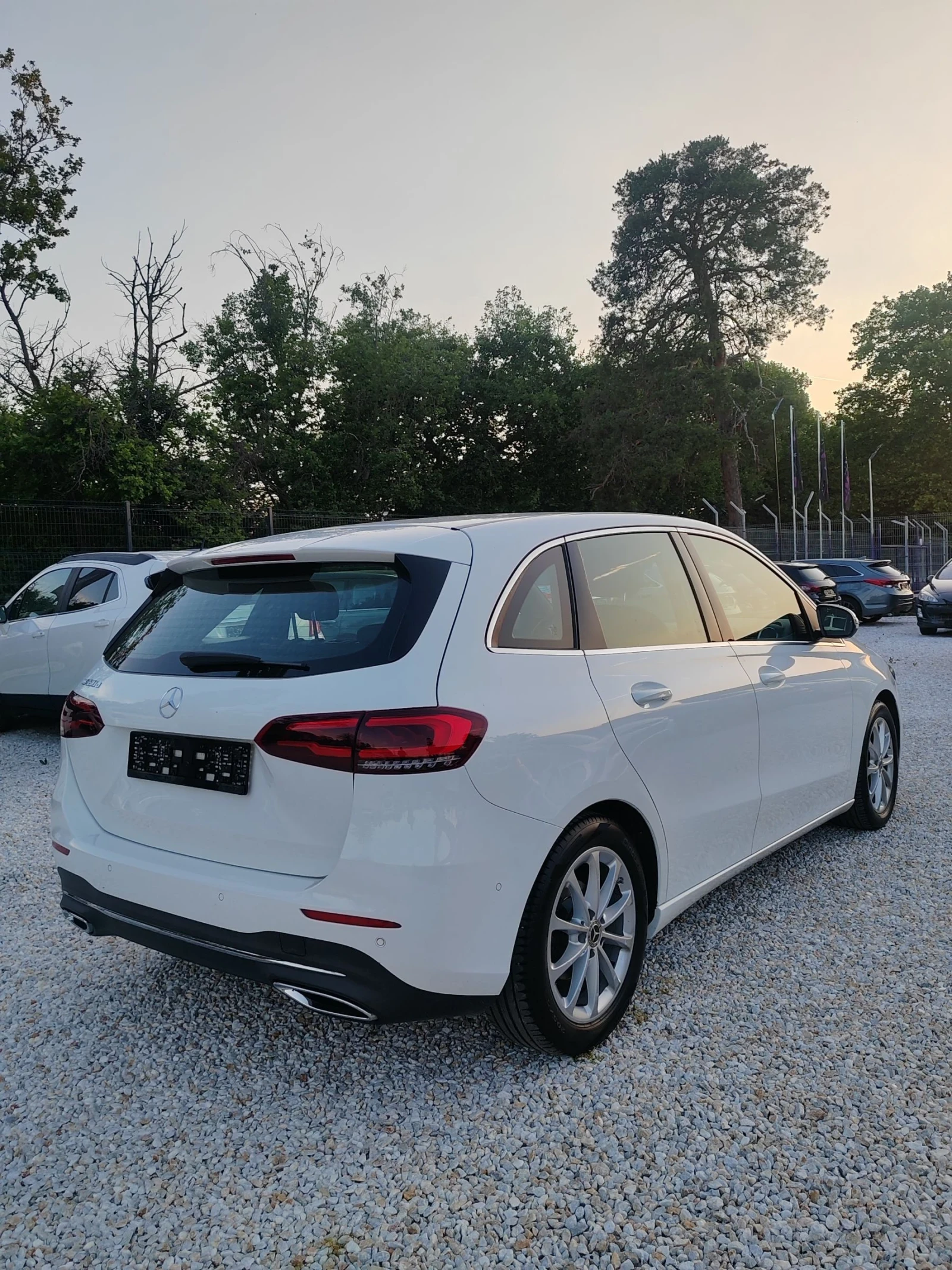 Mercedes-Benz B 180 1.5, 116к.с. , снимка 3 - Автомобили и джипове - 54839820