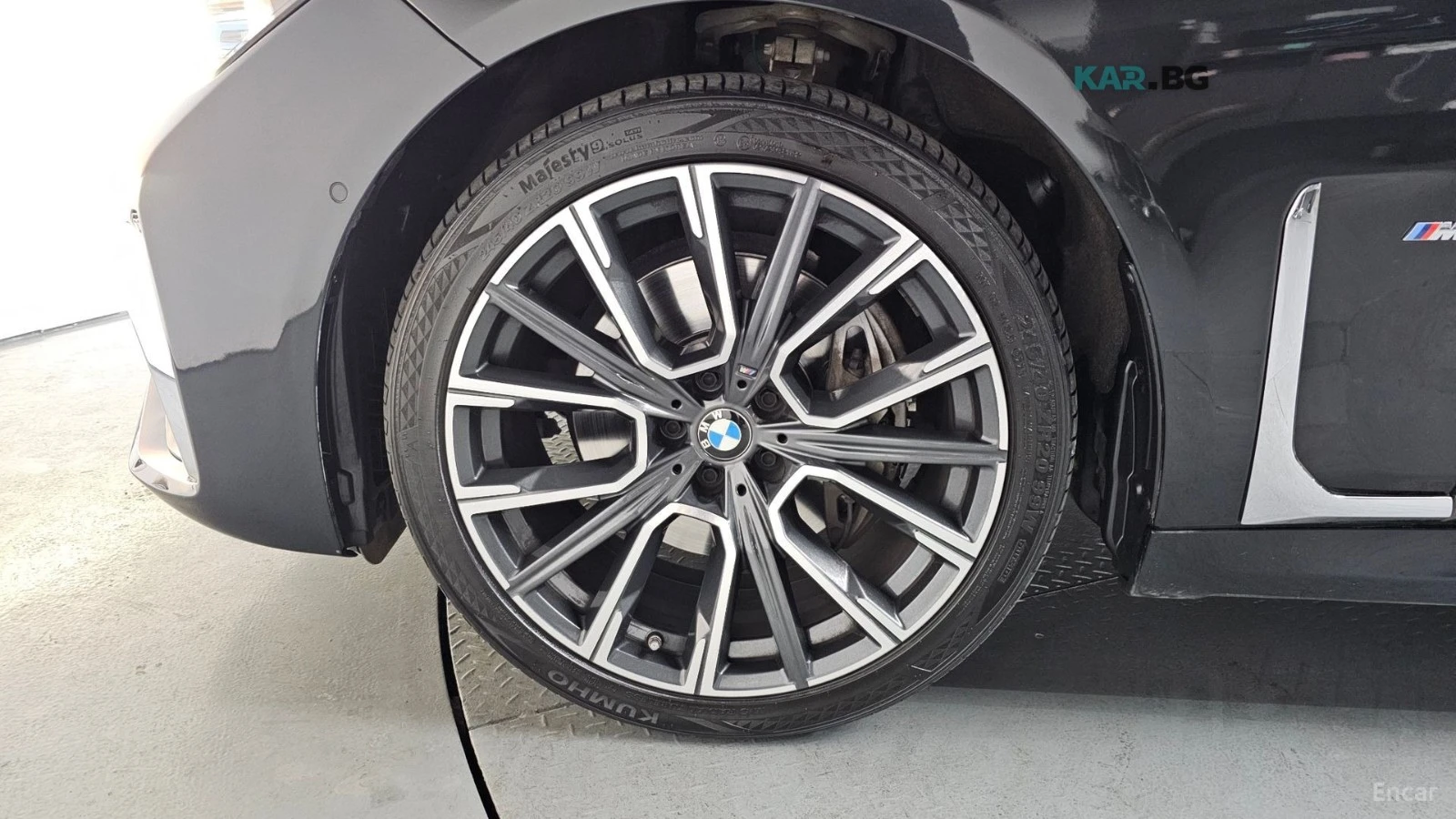 BMW 740 * M* SPORT* ОБДУХВАНЕ* НАВИГАЦИЯ* ПОДГРЕВ* 360* ПА, снимка 4 - Автомобили и джипове - 54906185