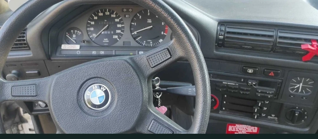 BMW 324, снимка 8 - Автомобили и джипове - 55060880