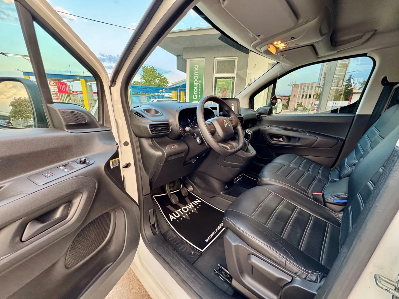 Citroen Berlingo 1.5 HDI euro 6, снимка 11 - Автомобили и джипове - 55607909
