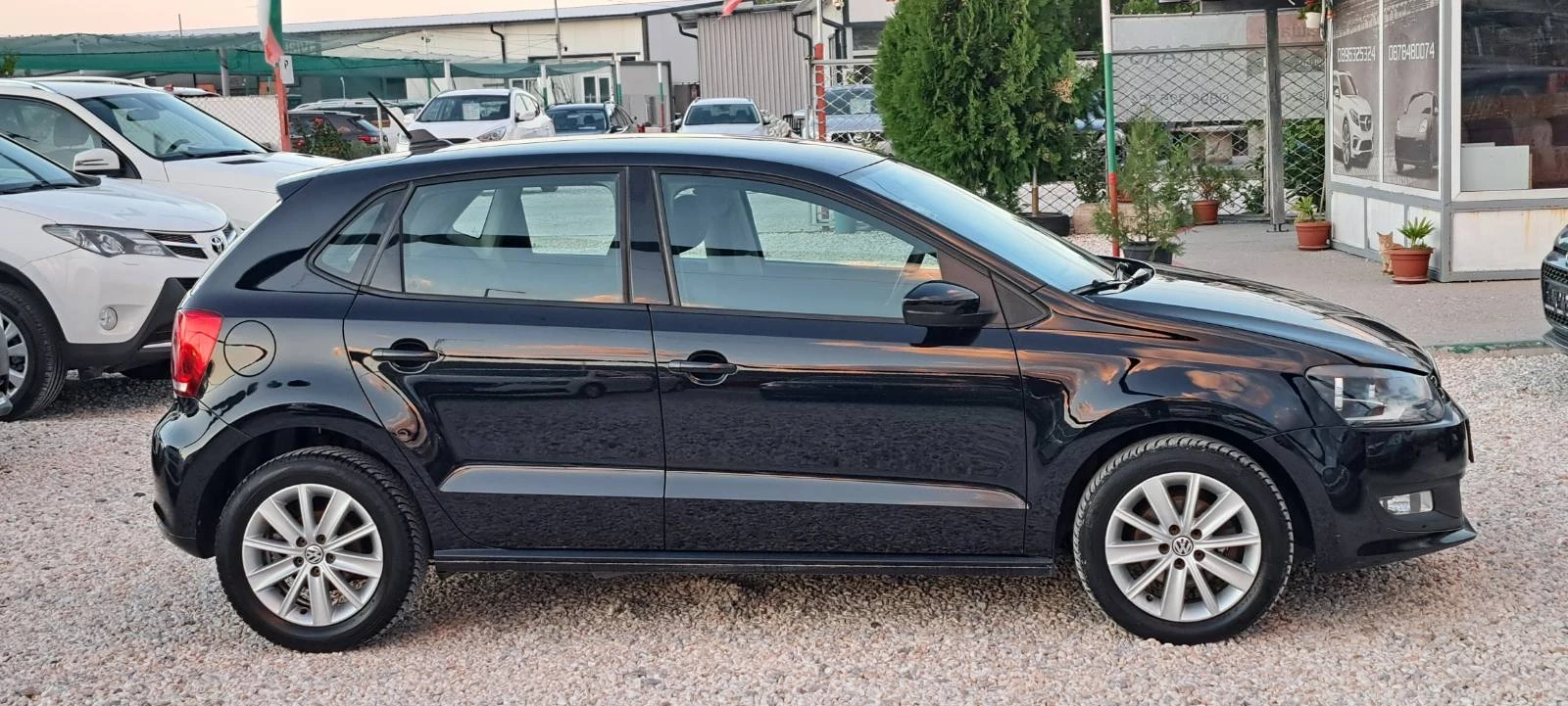 VW Polo 1.6 TDI 90kc Navi EURO5, снимка 8 - Автомобили и джипове - 56299466