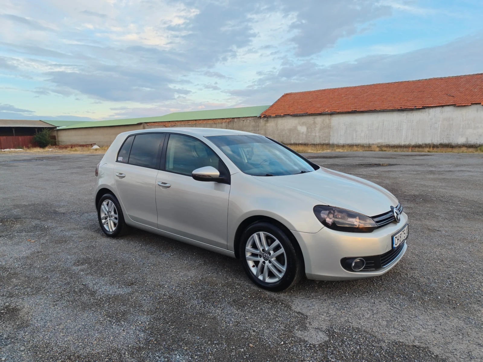 VW Golf 1.6 ГАЗ, снимка 9 - Автомобили и джипове - 56555013