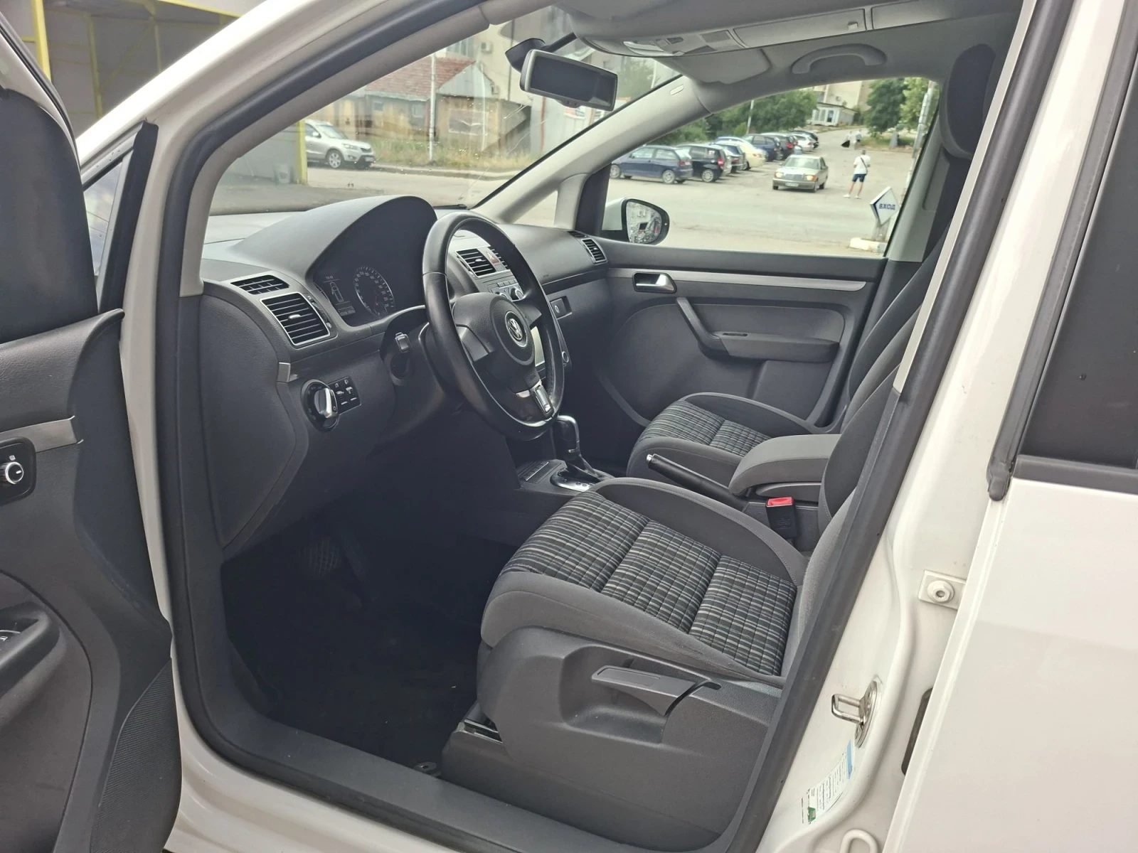 VW Touran 1.4T/170  Cross  Touran | Mobile.bg � ����������� 12