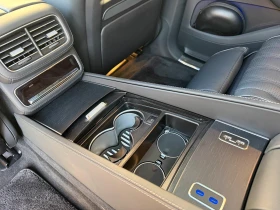 Mercedes-Benz GLS 600 MAYBACH/FACELIFT/E-ACTIVE/TWO-TONE/FIRST CLASS/TV, снимка 14 - Автомобили и джипове - 53648628
