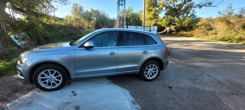 Audi Q5 Premium plus quattro, снимка 4 - Автомобили и джипове - 47299533