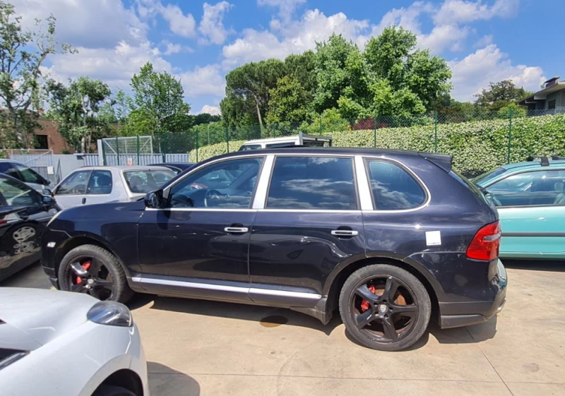 Porsche Cayenne 4.8S V8   БЕЗ ДВИГАТЕЛ   САМО НА ЧАСТИ , снимка 3 - Автомобили и джипове - 47355725