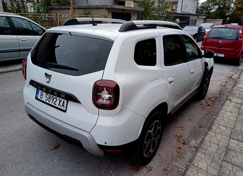 Dacia Duster 1.5 dci, снимка 5 - Автомобили и джипове - 47779321