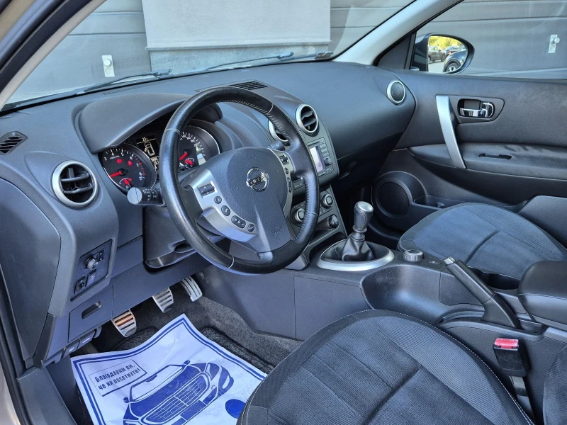 Nissan Qashqai 2.0 4x4, снимка 8 - Автомобили и джипове - 47848914