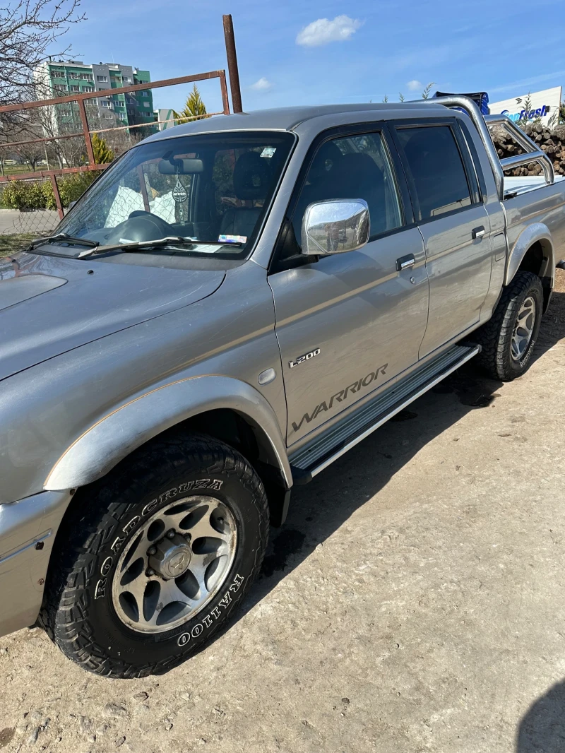 Mitsubishi L200, снимка 3 - Автомобили и джипове - 49497439