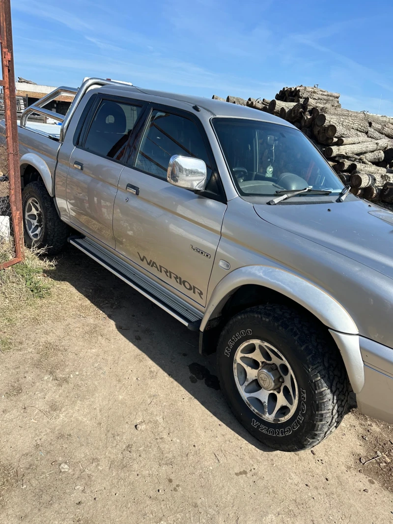 Mitsubishi L200, снимка 1 - Автомобили и джипове - 49497439