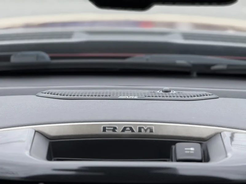 Dodge RAM 1500 SPORT, HEMI, ALPINE, PANORAMA, ОБДУХВАНЕ, снимка 10 - Автомобили и джипове - 52911640