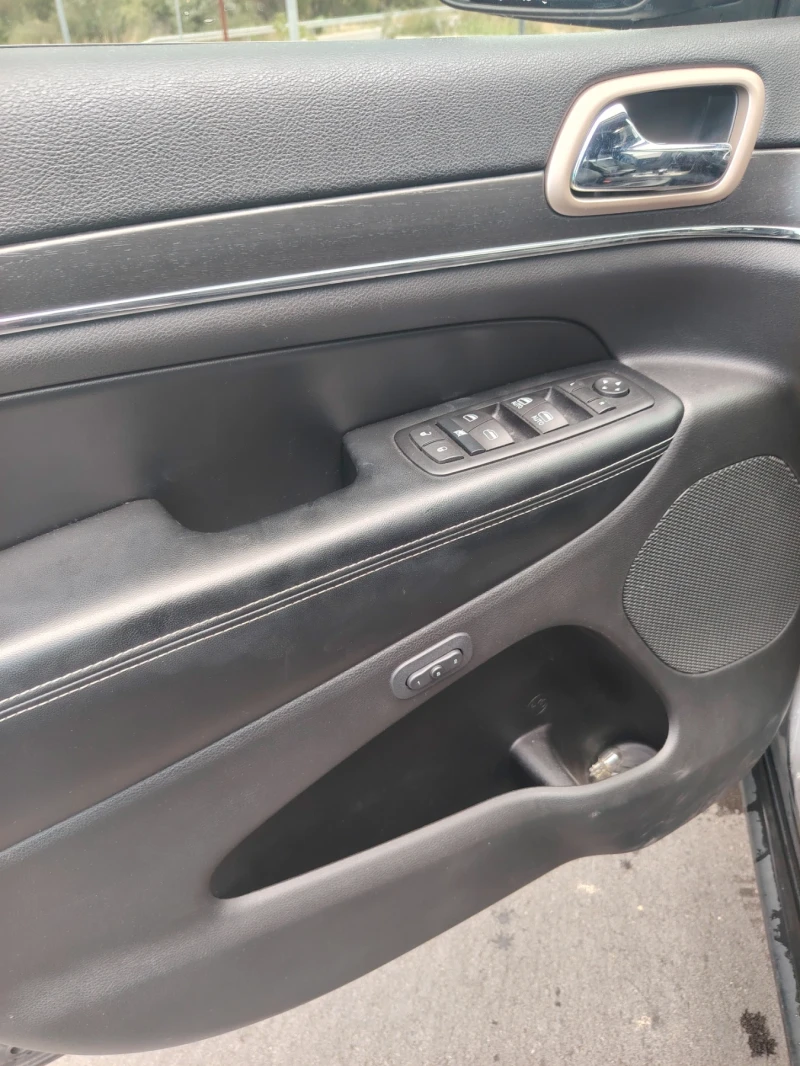 Jeep Grand cherokee Limited , снимка 9 - Автомобили и джипове - 53129946