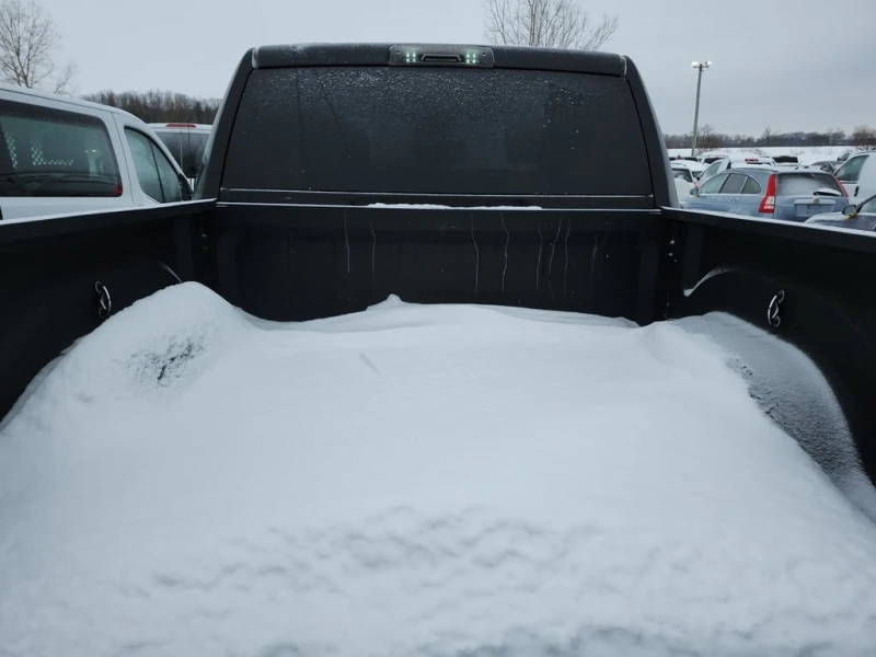 Dodge RAM 1500 * EXPRESS CREW CAB SHORT BED * CARFAX * БЕЗ ПЪРВОН, снимка 13 - Автомобили и джипове - 53271526