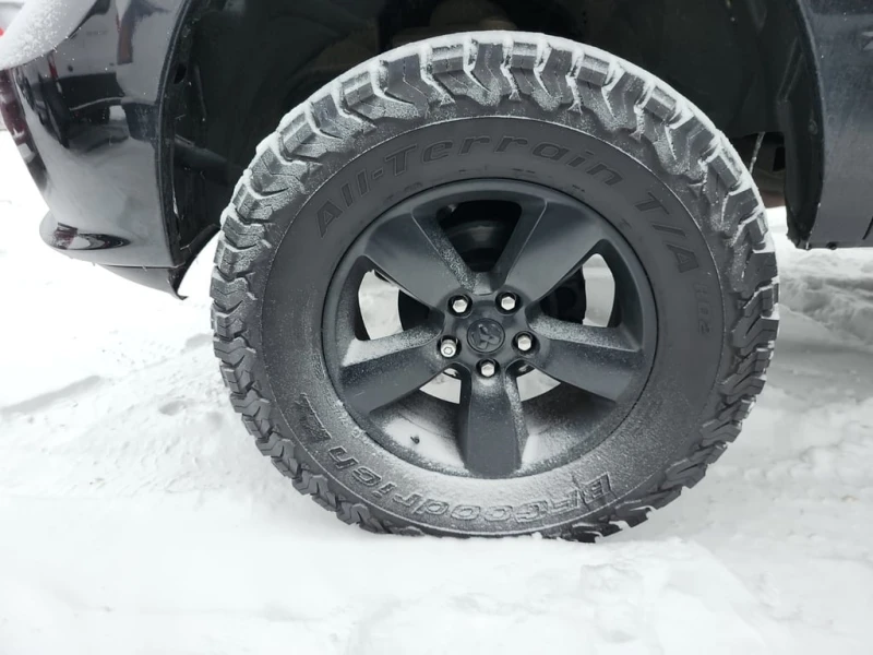 Dodge RAM 1500 * EXPRESS CREW CAB SHORT BED * CARFAX * БЕЗ ПЪРВОН, снимка 6 - Автомобили и джипове - 53271526