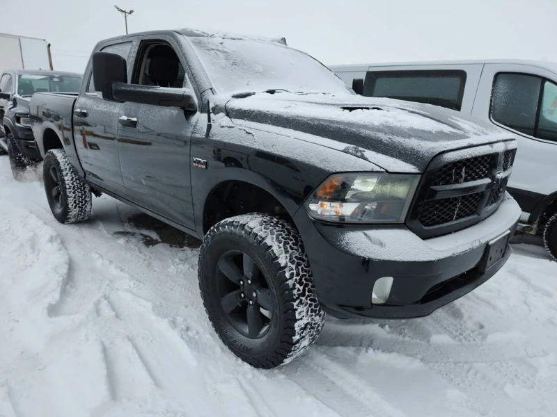 Dodge RAM 1500 * EXPRESS CREW CAB SHORT BED * CARFAX * БЕЗ ПЪРВОН, снимка 2 - Автомобили и джипове - 53271526