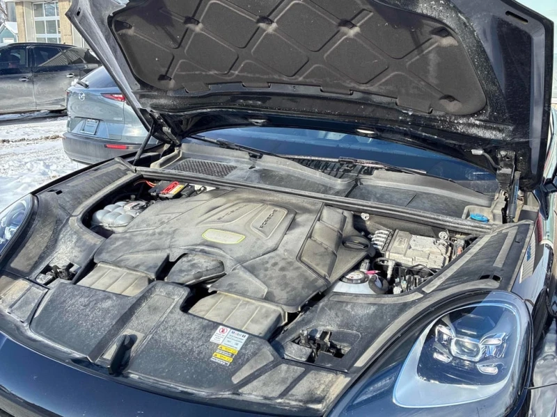 Porsche Cayenne  E HYBRID AWD * ОБДУХВАНЕ* 360 КАМЕРА* ПАНОРАМА* , снимка 15 - Автомобили и джипове - 53386397