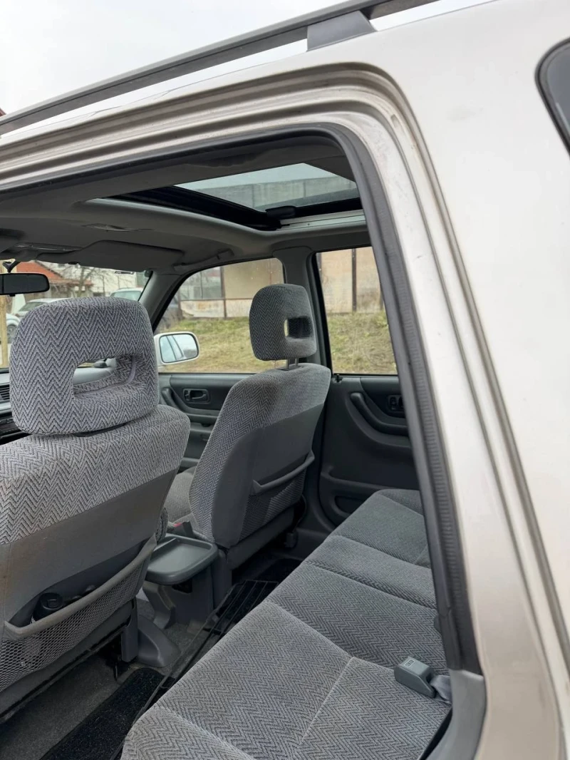 Honda Cr-v 2.0 benzin, снимка 4 - Автомобили и джипове - 53593458