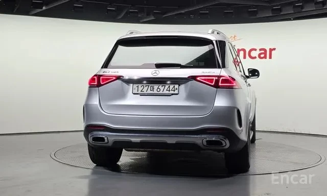 Mercedes-Benz GLE GLE 450 4MATIC | HUD | 360  камера | Кожа | Memory, снимка 4 - Автомобили и джипове - 55852793