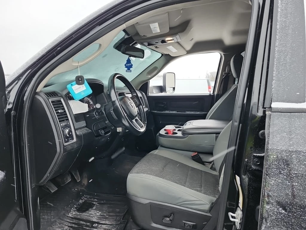 Dodge RAM 1500 * EXPRESS CREW CAB SHORT BED * CARFAX * ��� ������ | Mobile.bg � ����������� 5