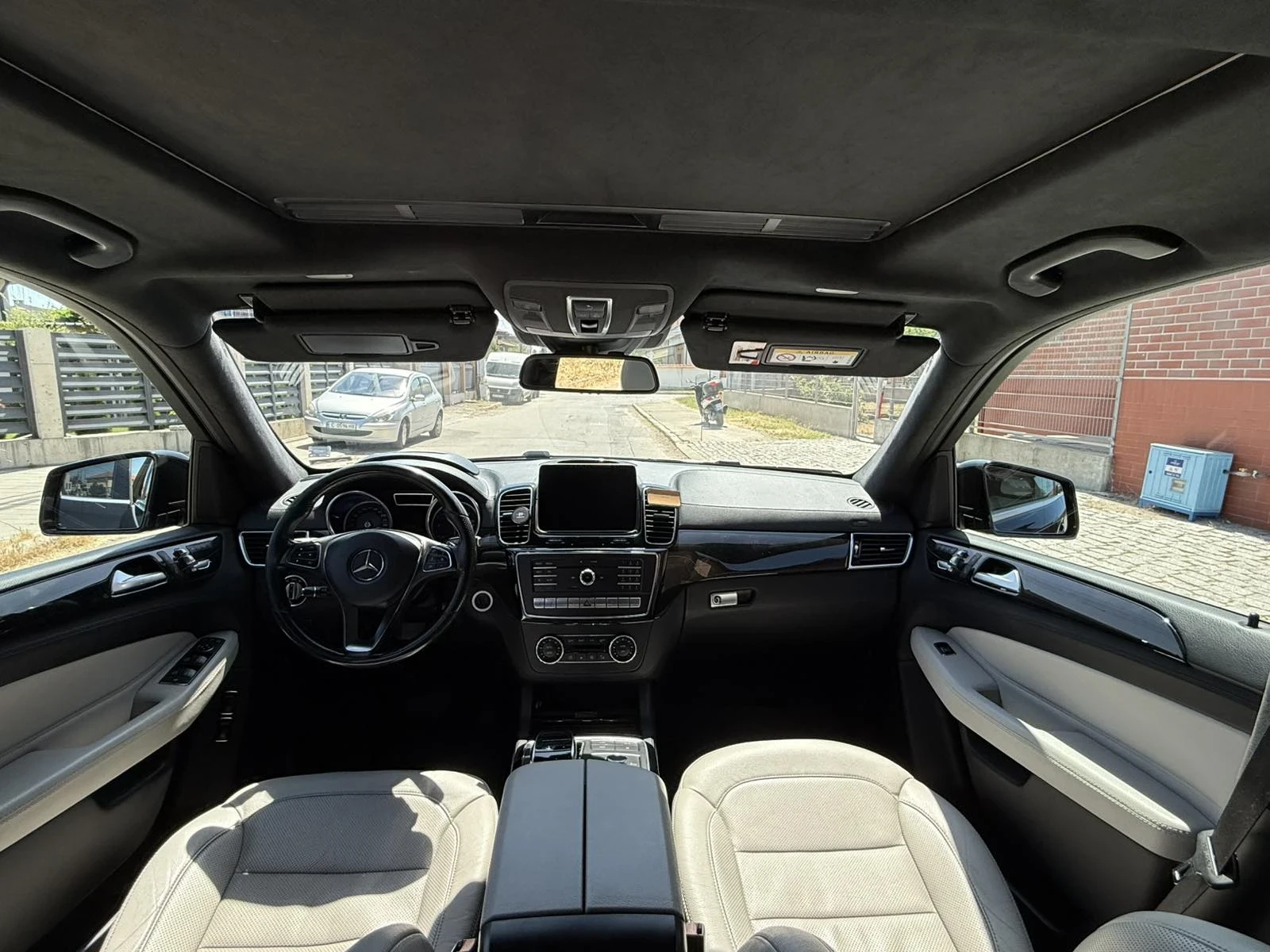 Mercedes-Benz GLE 350, снимка 9 - Автомобили и джипове - 53999289