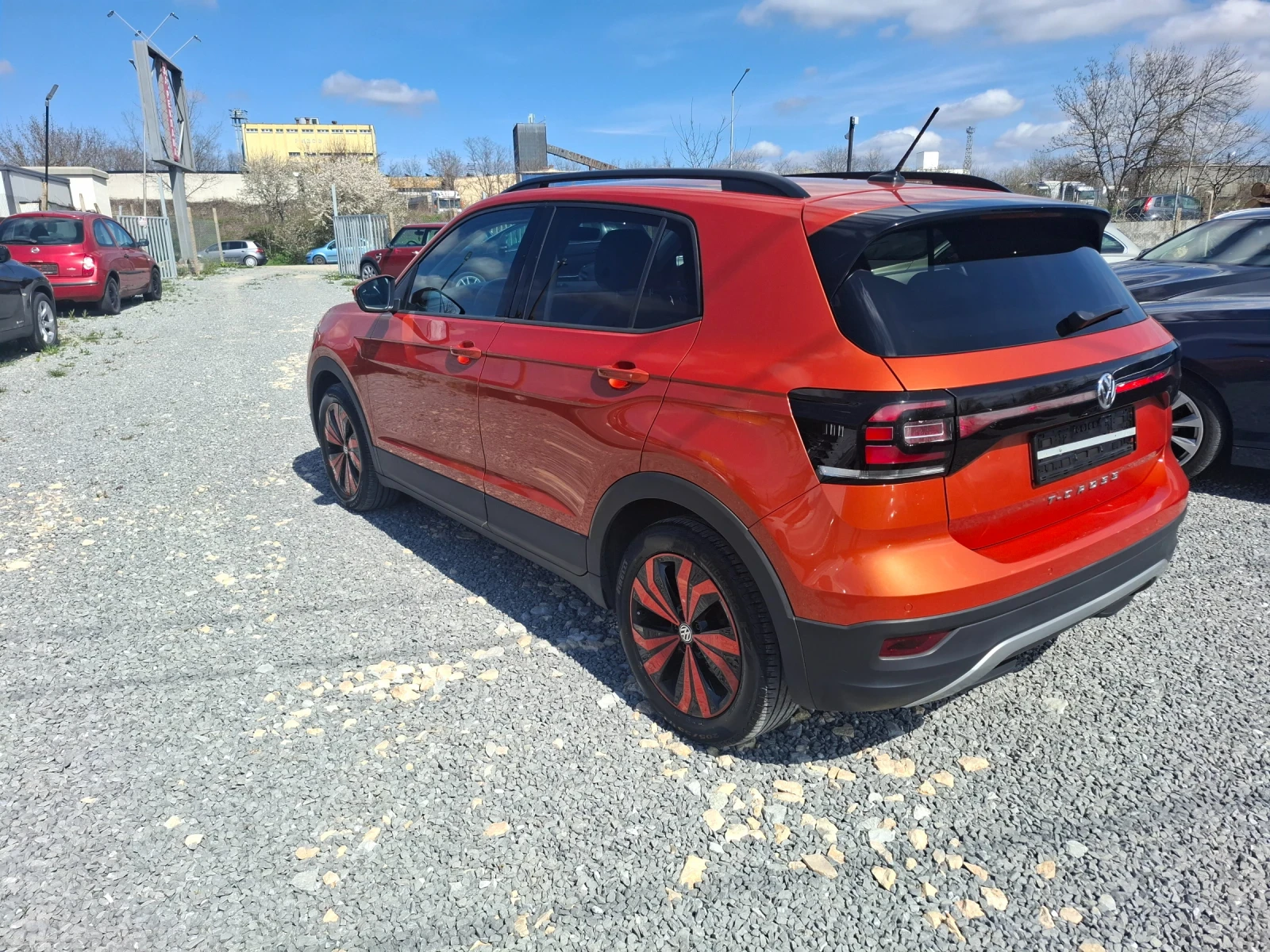 VW T-Cross, снимка 4 - Автомобили и джипове - 54045608