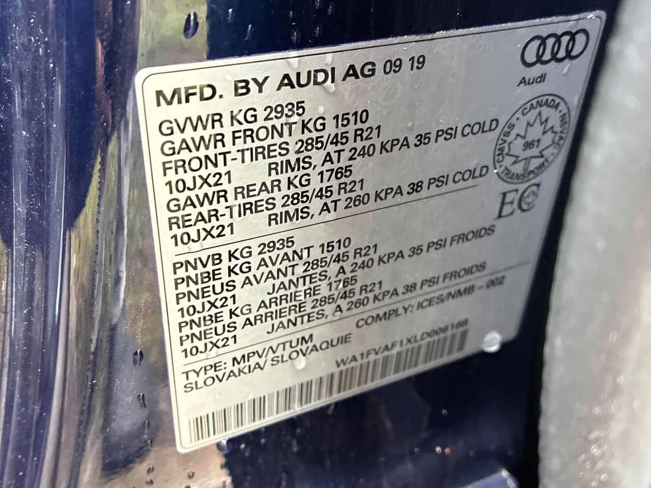 Audi Q8 Technik  CARFAX, снимка 11 - Автомобили и джипове - 54300786