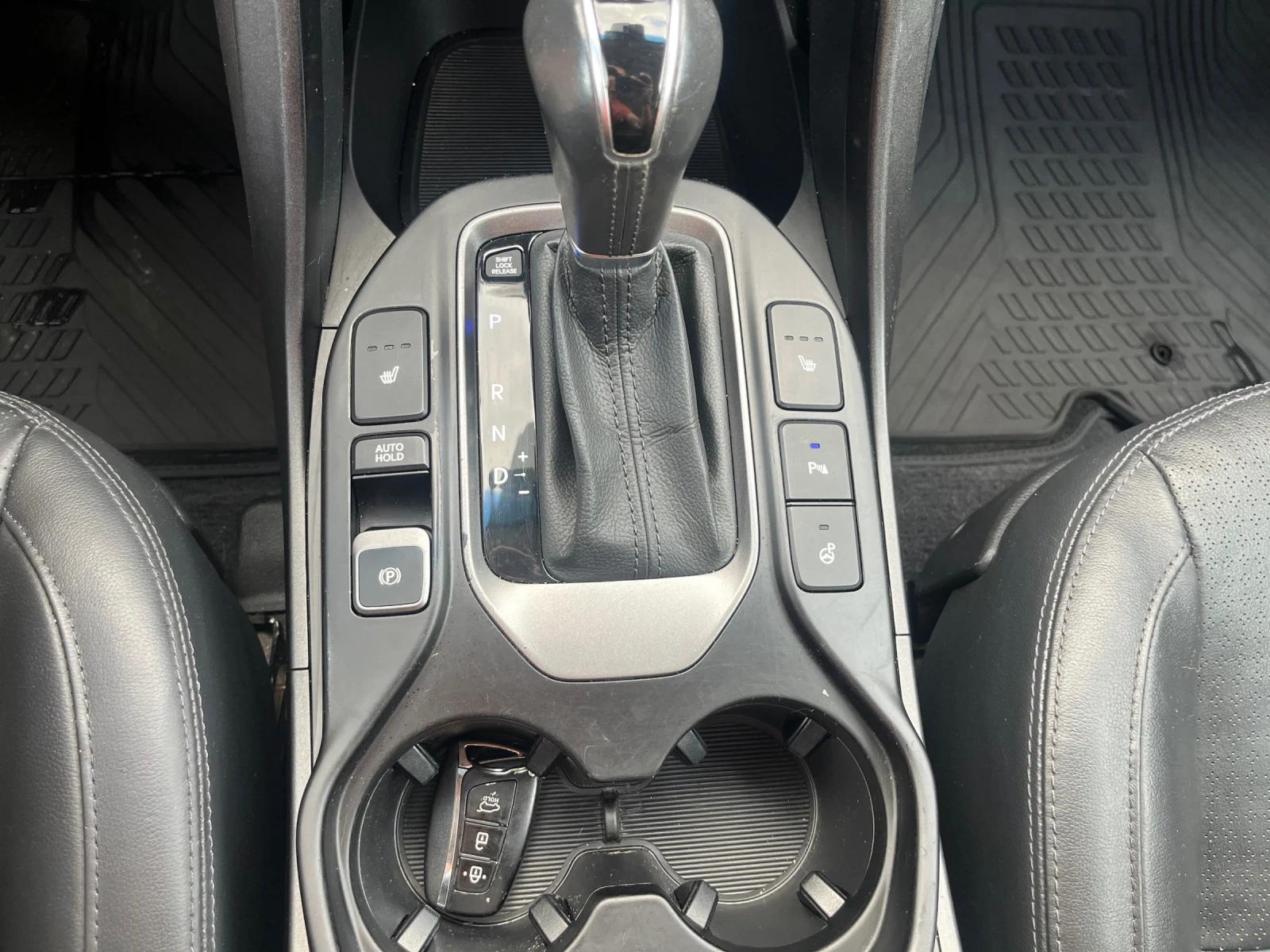 Hyundai Santa fe 2.2 CRDI PREMIUM 4X4 7-МЕСТЕН РЕАЛЕН ПРОБЕГ 100%, снимка 15 - Автомобили и джипове - 54835600