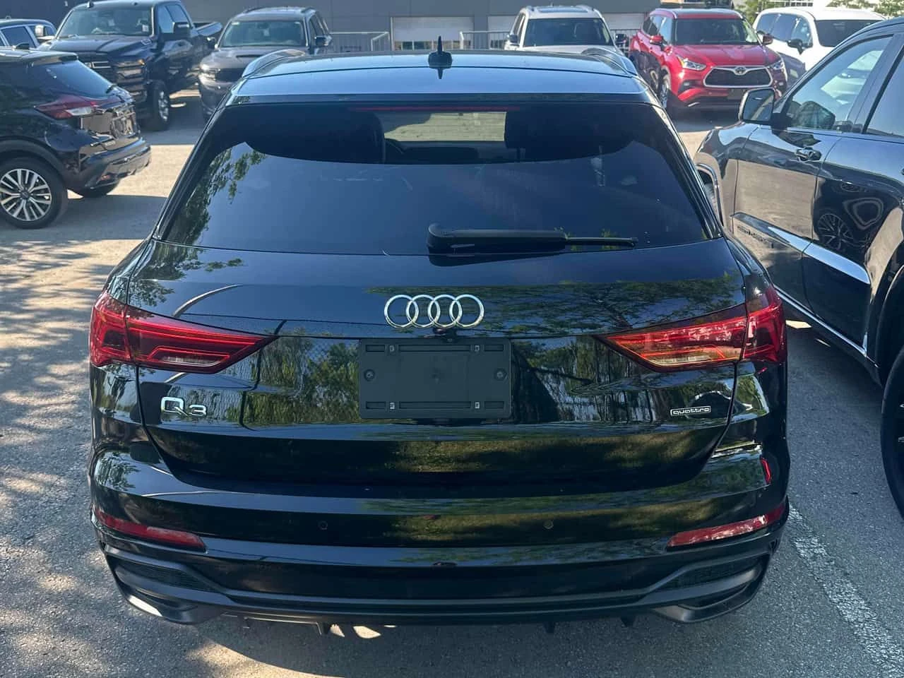 Audi Q3 * Progressiv * АВТОКРЕДИТ БЕЗ ПЪРВОНАЧАЛНА ВНОСКА*, снимка 4 - Автомобили и джипове - 55240165