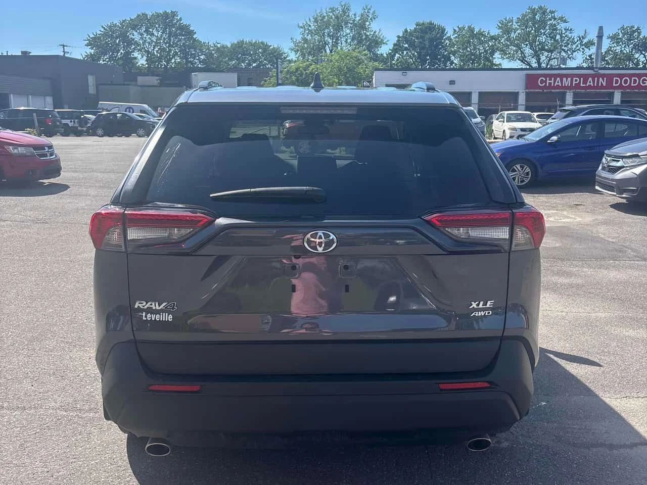 Toyota Rav4  XLE / CARFAX / АВТОКРЕДИТ/ 2 КЛЮЧА , снимка 4 - Автомобили и джипове - 55507656