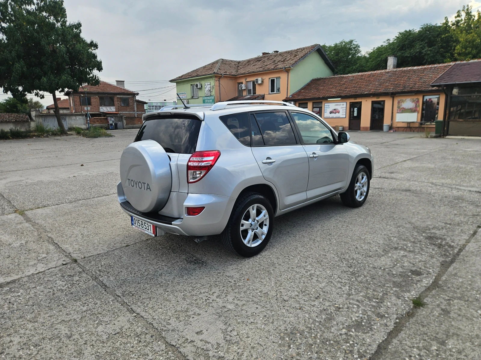 Toyota Rav4 126000 km, снимка 7 - Автомобили и джипове - 55682754