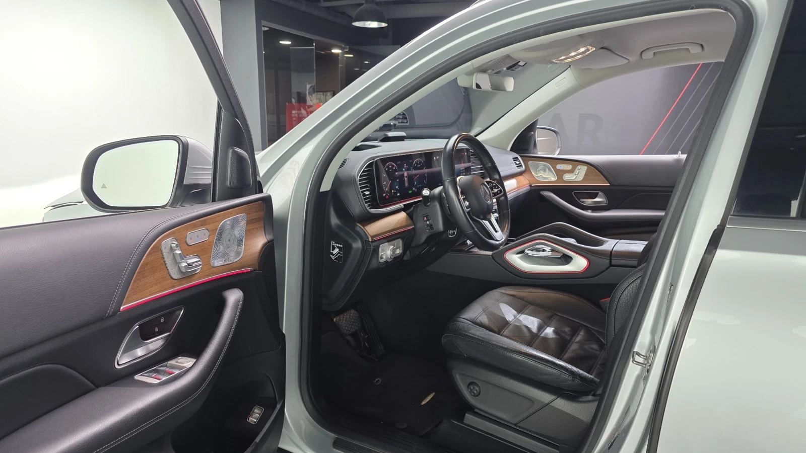 Mercedes-Benz GLE GLE 450 4MATIC | HUD | 360  камера | Кожа | Memory, снимка 10 - Автомобили и джипове - 55852793