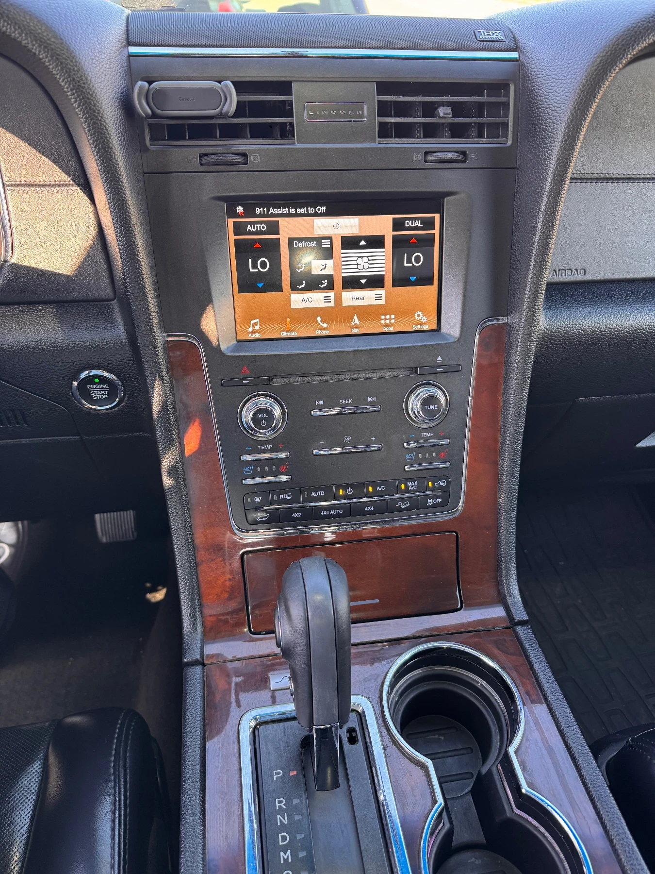 Lincoln Navigator Navigator L 3.5 EcoBoost Select 4WD, снимка 9 - Автомобили и джипове - 55937736