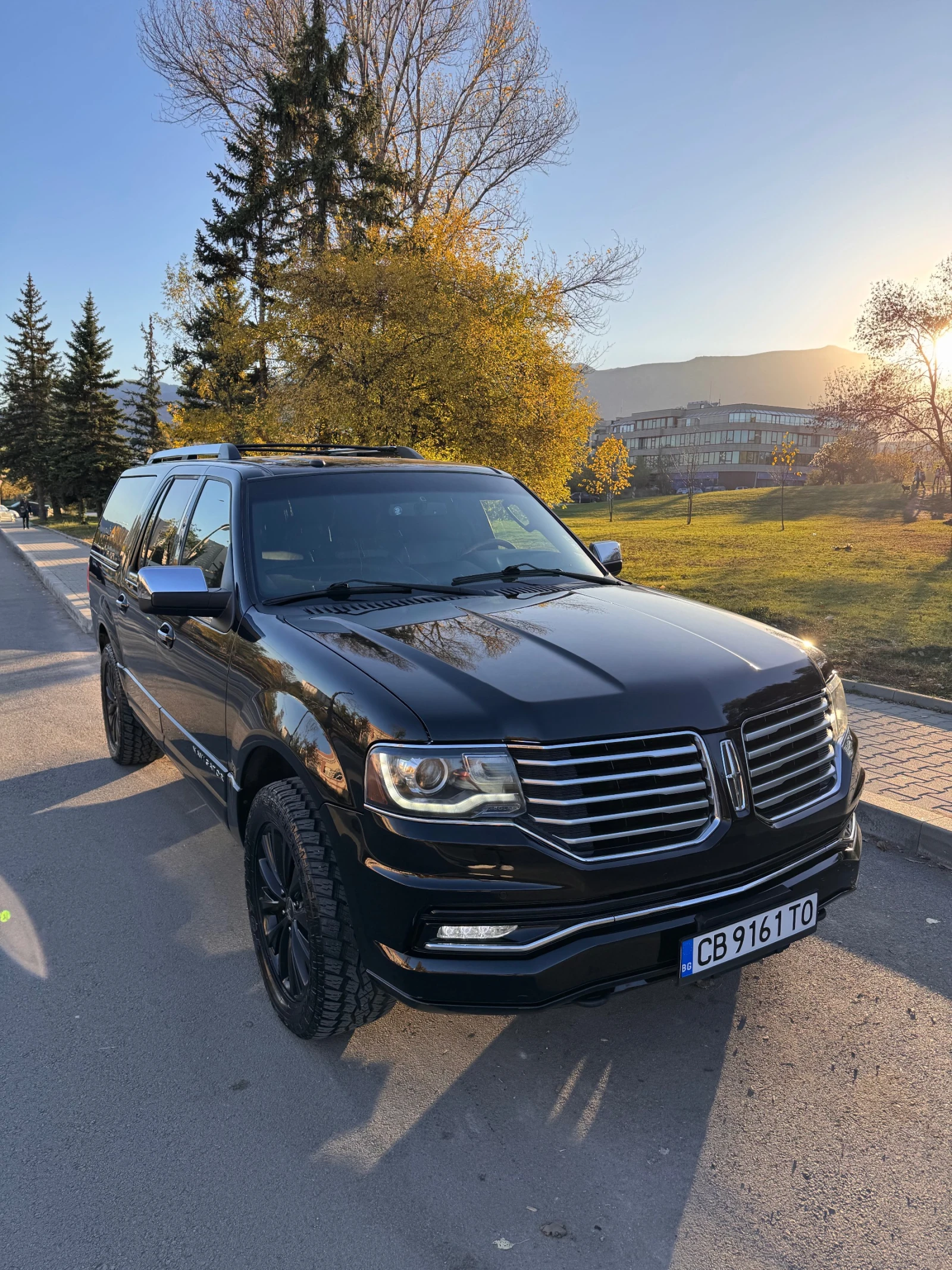 Lincoln Navigator Navigator L 3.5 EcoBoost Select 4WD, снимка 1 - Автомобили и джипове - 55937736