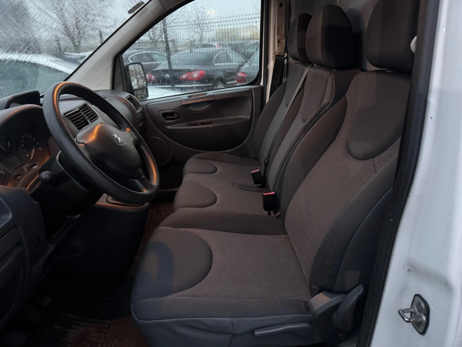 Peugeot Expert 2.0HDI 6ck 178000km KLIMA. MAXI - изображение 3