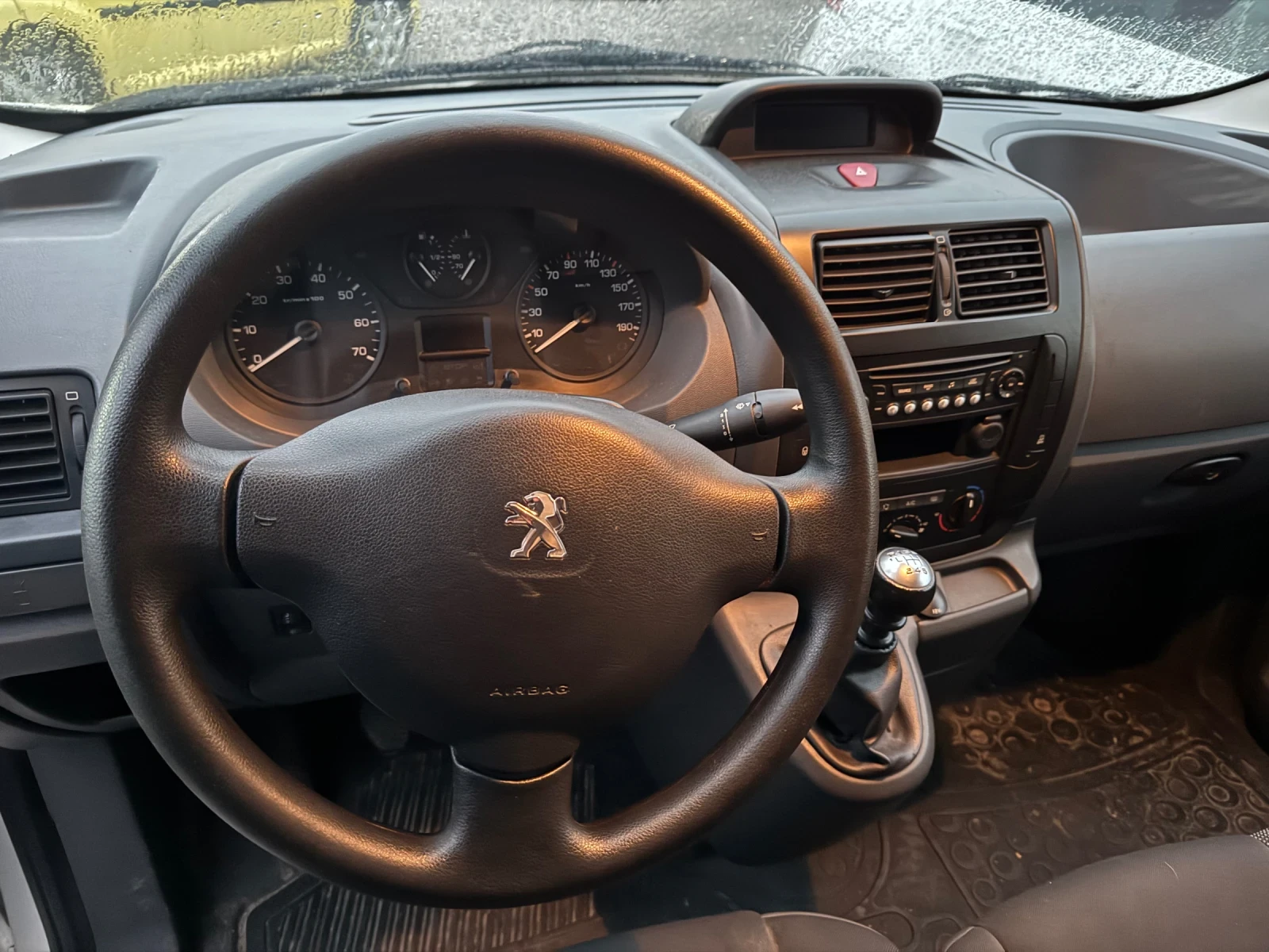 Peugeot Expert 2.0HDI 6ck 178000km KLIMA. MAXI - изображение 2