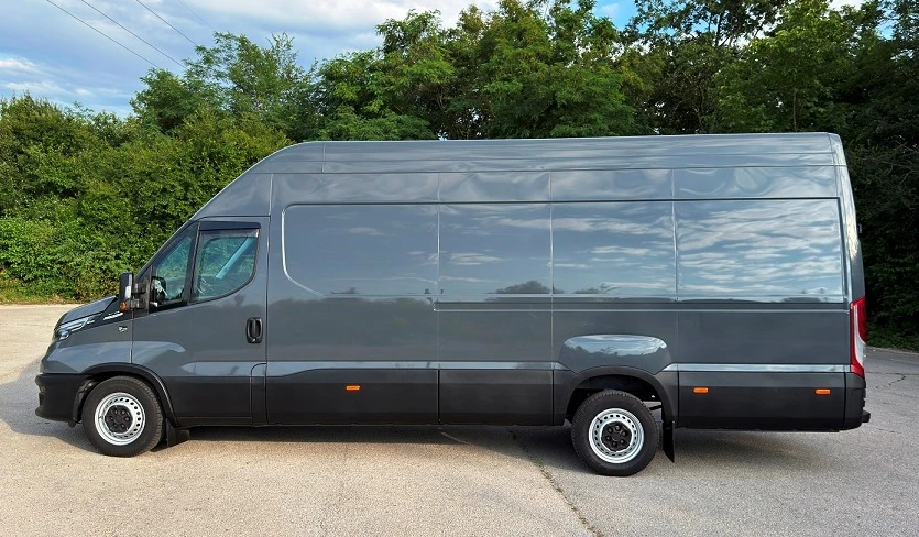 Iveco Daily 35S18* HI-MATIC* MAXI XXL* LED* КЛИМА, снимка 3 - Бусове и автобуси - 54360764