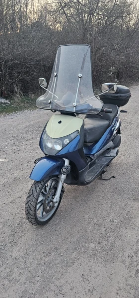 Piaggio Beverly 250