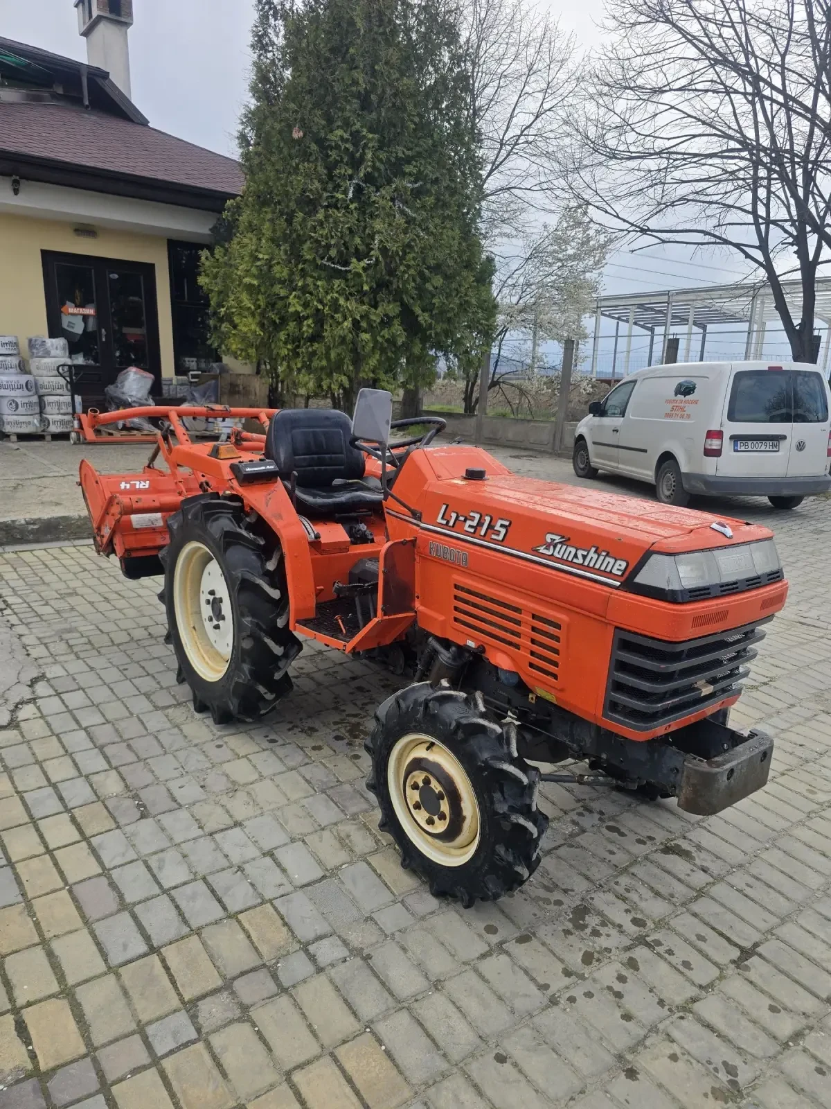Трактор Kubota L1-215, снимка 2 - Селскостопанска техника - 54041664