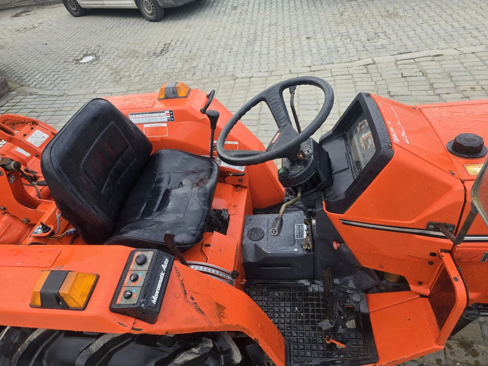 Трактор Kubota L1-215, снимка 3 - Селскостопанска техника - 54041664