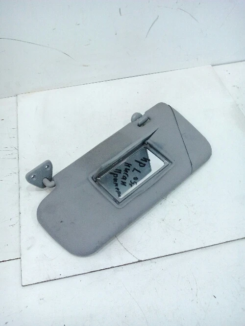 Сенник Нисан Примера преден ляв