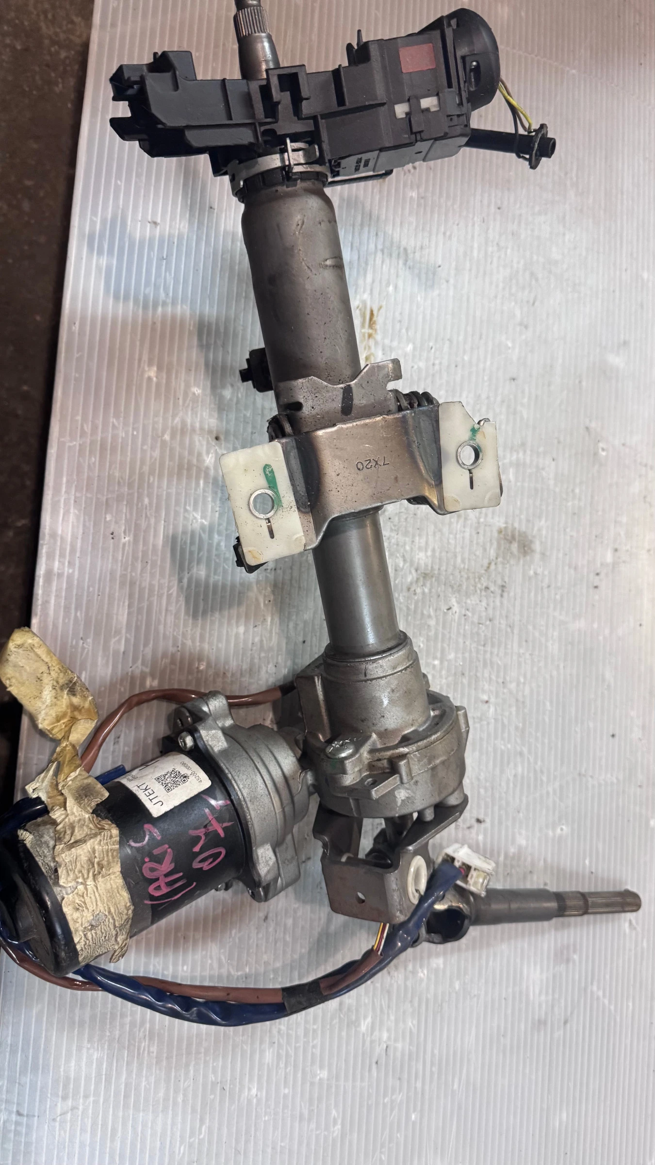    /       Toyota Yaris 2007 - 17F001/F8694  05200 / 520 | Mobile.bg   2