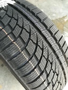 Гуми Зимни 225/45R18, снимка 3