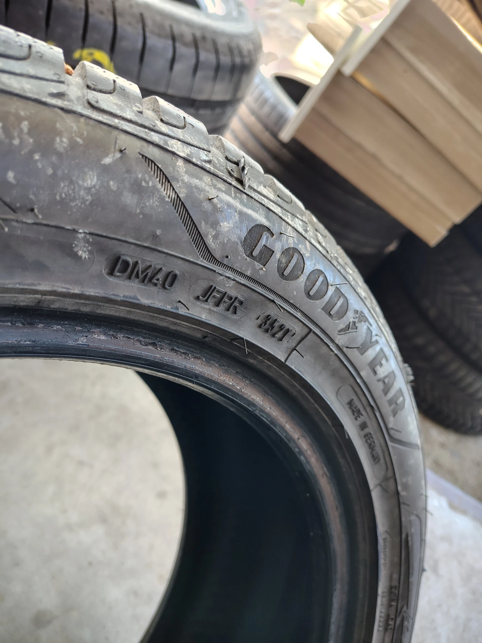 Гуми Зимни 225/50R17, снимка 6 - Гуми и джанти - 55845593