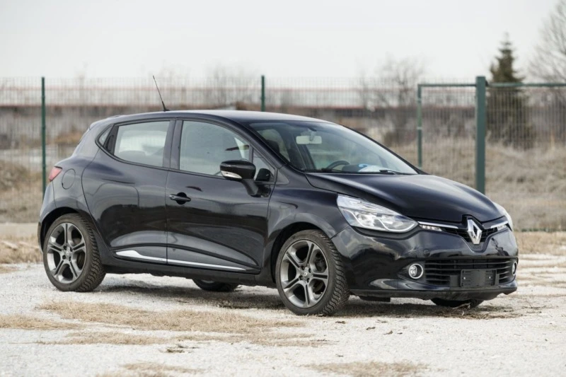 Renault Clio 1.5, снимка 5 - Автомобили и джипове - 42552760