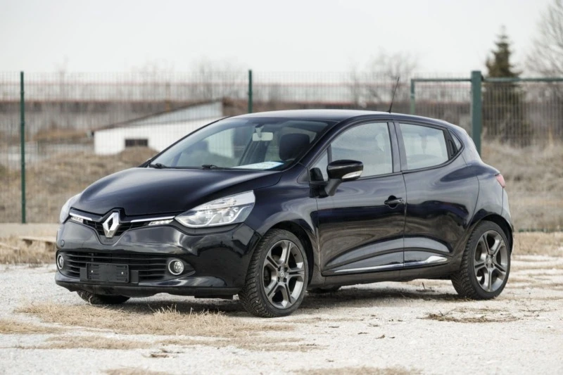 Renault Clio 1.5, снимка 4 - Автомобили и джипове - 42552760