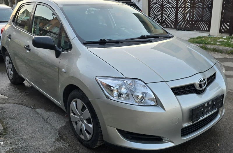 Toyota Auris 1.4 VVT-i 97hp, снимка 3 - Автомобили и джипове - 49535169